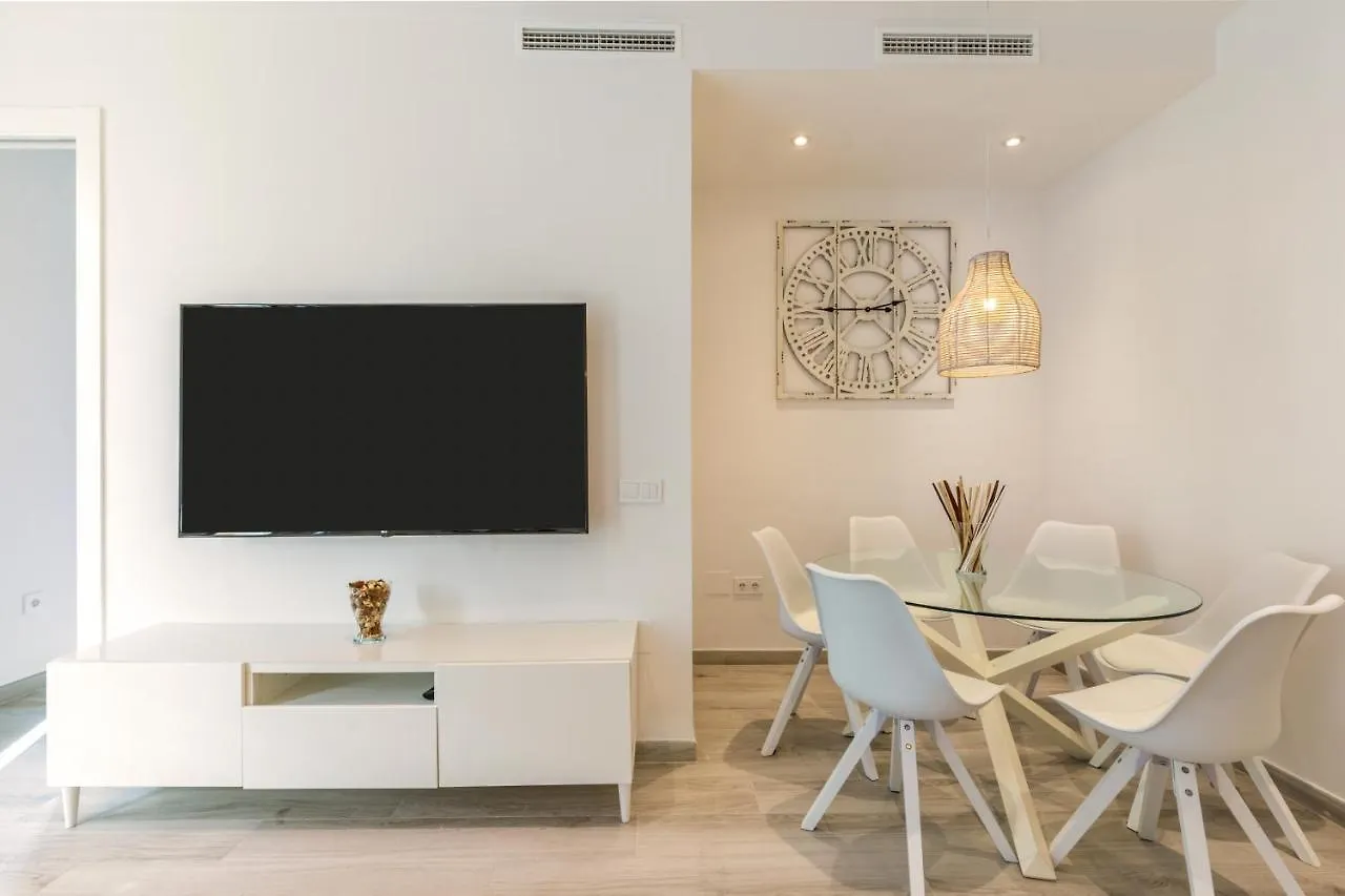 Minty Stay - Modern La Merced Malaga Apartment