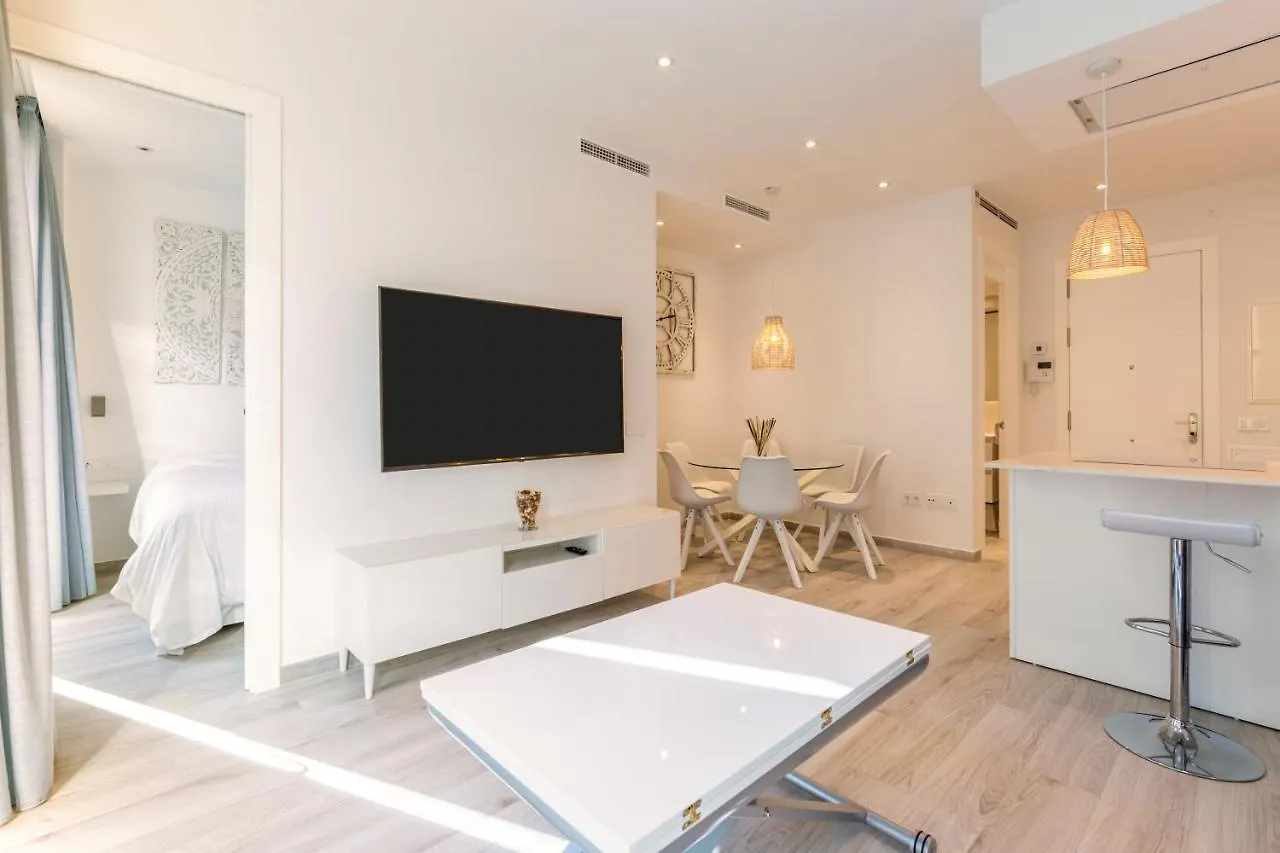 Minty Stay - Modern La Merced Malaga